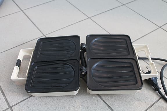 Nova smörgåsgrill vit