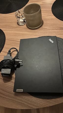 Lenovo ThinkPad bärbar dator 14" svart.  Thinkpad L14 Gen 1.