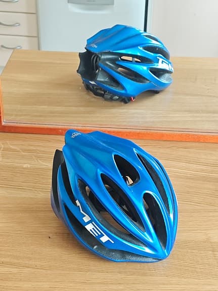cykelhjälm MET Large 58-61cm