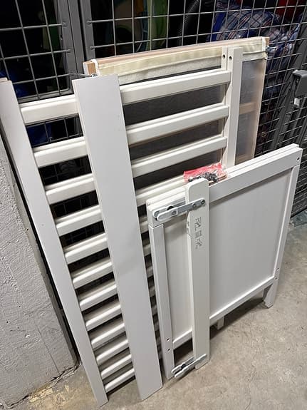IKEA vit spjälsäng