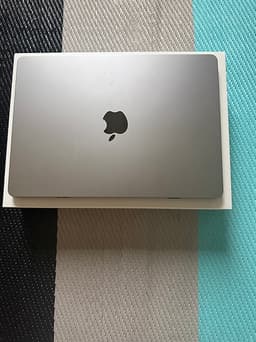 Macbook Air M2 2022