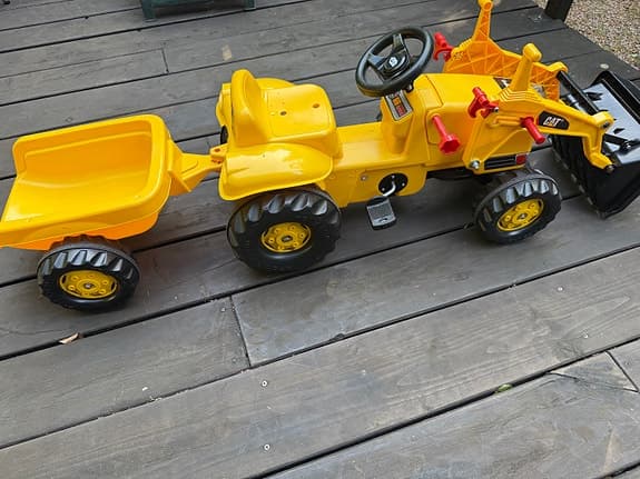 Rolly Toys Tramptraktor med Lastare och Släp CAT