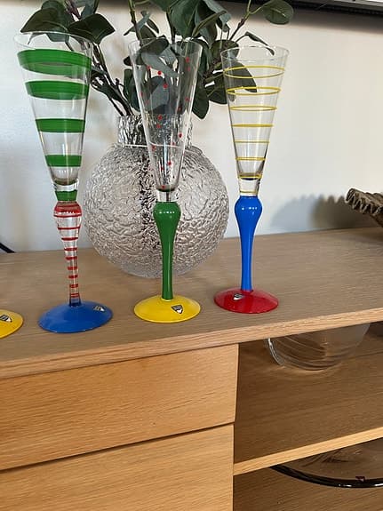 Orrefors färgglada champagneglas med mönster