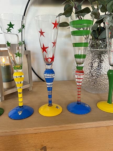 Orrefors färgglada champagneglas med mönster