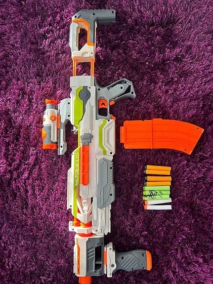 Elektrisk Nerf N-Strike Elite Modulus ECS-10 säljes