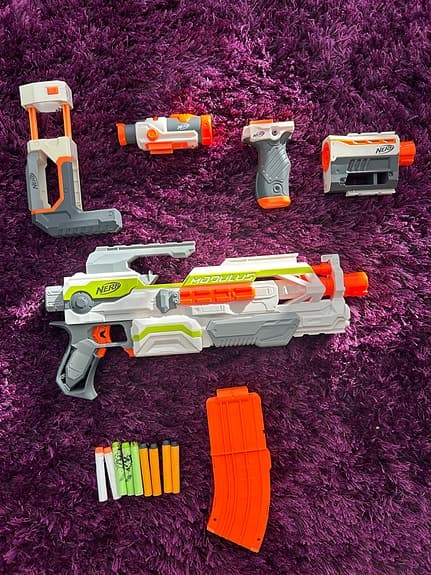 Elektrisk Nerf N-Strike Elite Modulus ECS-10 säljes