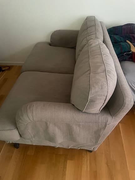 IKEA 3-sits soffa i grått – bekväm och välskött