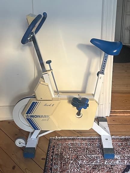 Monark Mark II 815 E motionscykel beige/blå