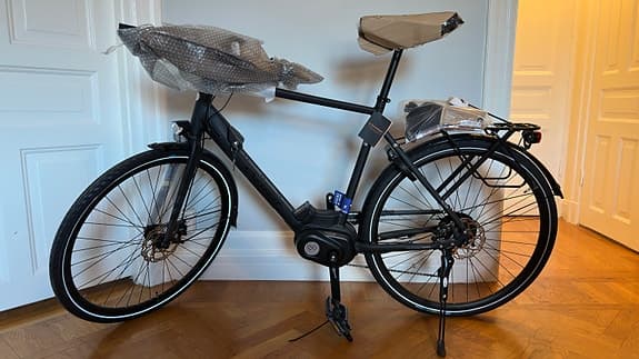 Crescent Elton - Elcykel 28" 59 cm Unisex Svart