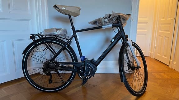 Crescent Elton - Elcykel 28" 59 cm Unisex Svart