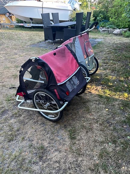 Cykelvagn för barn röd/svart