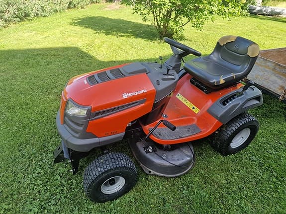 Husqvarna LT154 åkgräsklippare