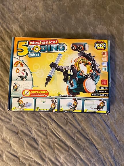 Kodbar Leksaks Robot, helt oanvänd.