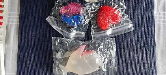 3 sensoriska stressleksaker – perfekta som present – 150 kr