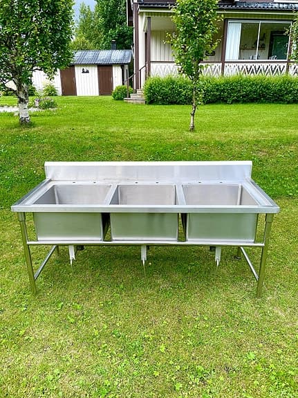 Storköks diskbänk rostfri