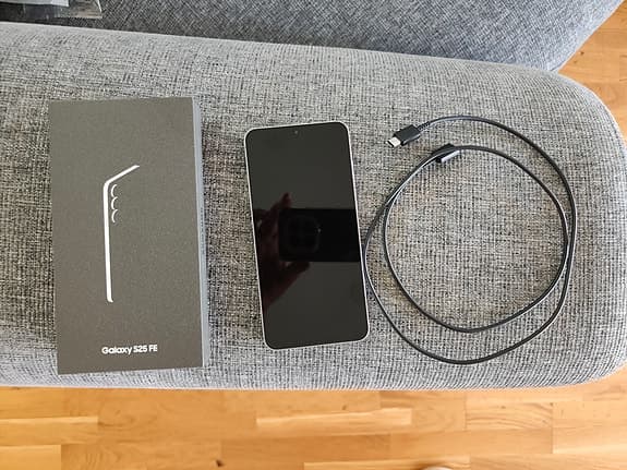 Samsung Galaxy S25 FE