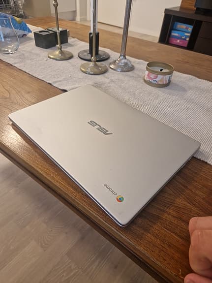 Asus Chromebook 14"