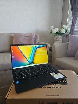 ASUS Vivobook 15,6” – Intel i3, 8 GB RAM, Windows 11