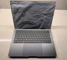 MacBook Pro M3 Pro