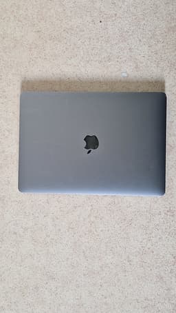 Macbook air M1 (2020)