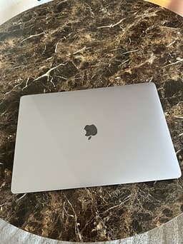 Apple MacBook Pro 16 tum 2019