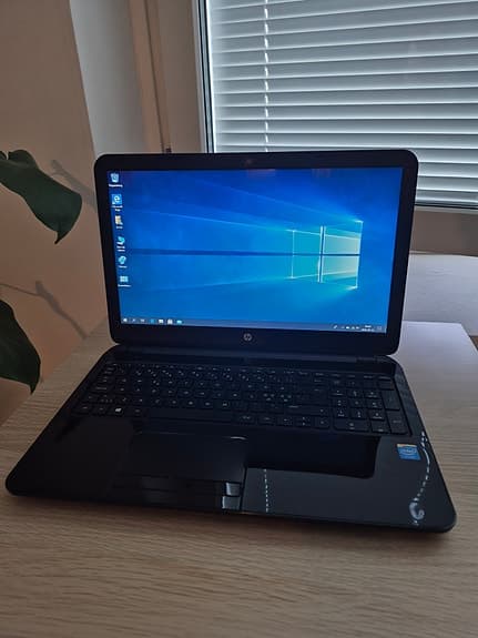 HP Laptop 14"