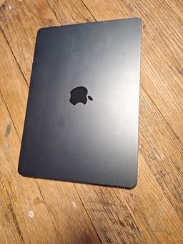 Apple MacBook Air M2 2022