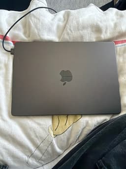Apple MacBook Pro M4 16 GB RAM