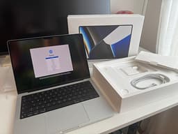 MacBook Pro 14” M1 Pro 16GB/512GB – silver