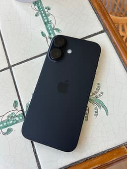 iPhone 16