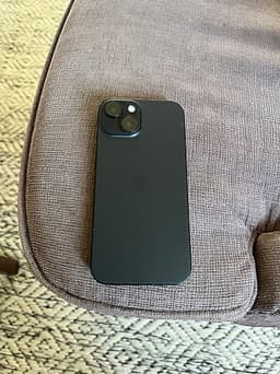 Apple iPhone 15