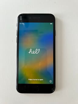Apple iPhone 8 64 GB Svart – 83% batterihälsa – Fungerar felfritt