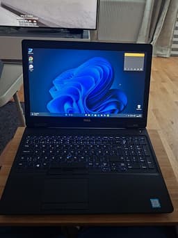 Dell laptop 15 tum svart