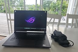 ASUS ROG STRIX G15 – RTX 3070 / Ryzen 9 / 300 Hz / 1 TB SSD / 16 GB RAM