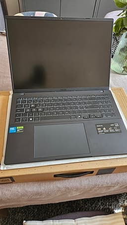 ASUS V16 RTX 5070, 32gb ram – Garanti, nyskick, kvitto medföljer
