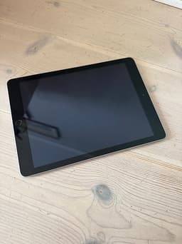 Apple iPad 5:e generationen 32 GB – Space Gray