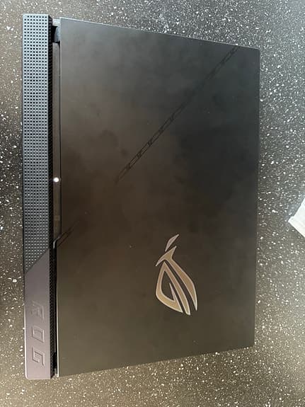 Asus ROG Strix 15"