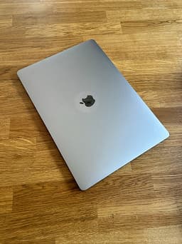 Macbook Pro (2019)