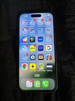 Apple iPhone 15 128 GB vit