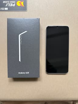 Samsung Galaxy S25 mobil 128 GB Silver Shadow