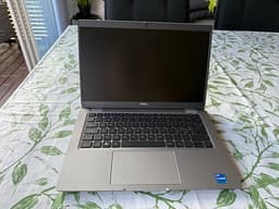 Dell Latitude 13.3" 5320 16GB, i5 11th gen, 256gb NVME SSD