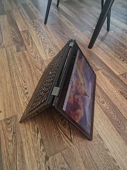 Lenovo Yoga l390 i7 8th 16gb ddr4 512gb nvme 14" Touch