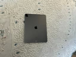 iPad Pro 12,9" (4th Gen) 512 GB – Felfri med tillbehör och kvitto