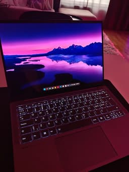 Lenovo Yoga Slim 7i 14" OLED | Core Ultra 5 | 16 GB RAM | 512 GB SSD