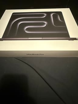 Macbook Pro M5 14" - 24GB RAM - 1 TB SSD - 10C GPU - 10C GPU