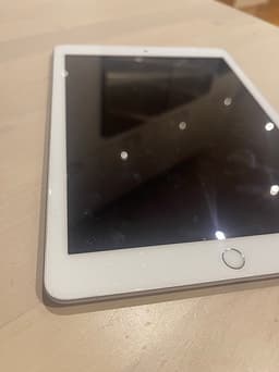 Apple iPad surfplatta 32 GB White