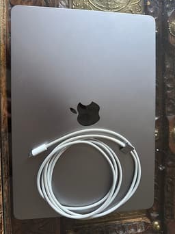 Apple MacBook 13 tum M2 2022