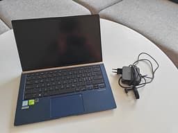 Asus ZenBook UX433FN Bärbar dator 14" blå bra skick!
