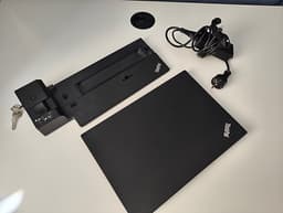 Lenovo ThinkPad T490 + dockningsstation & elsladd