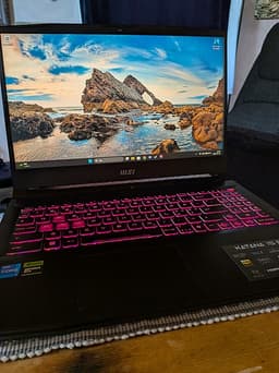 MSI Katana 15 B13V GeForce 4070, 16gb ddr5 bla